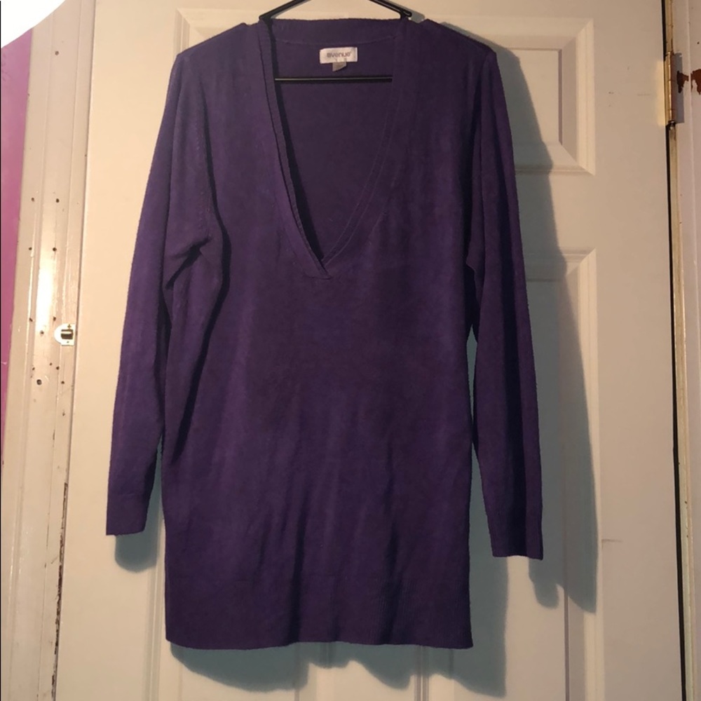 ❤️The Avenue purple V neck sweater❤️